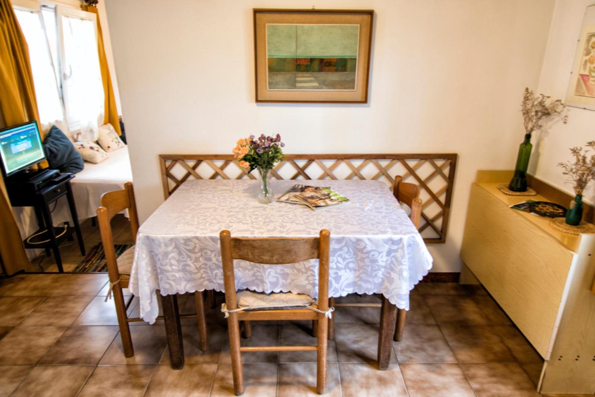 Casa Furrer Aparthotel Tirrenia Bilik gambar