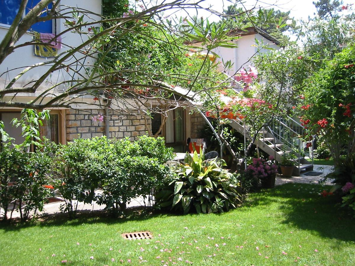Casa Furrer Aparthotel Tirrenia Luaran gambar