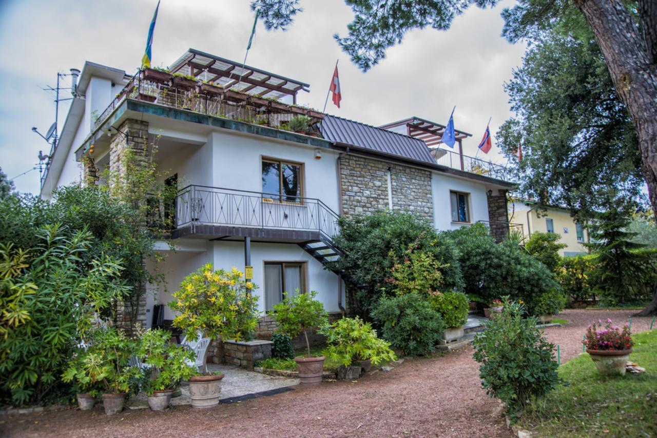 Casa Furrer Aparthotel Tirrenia Luaran gambar